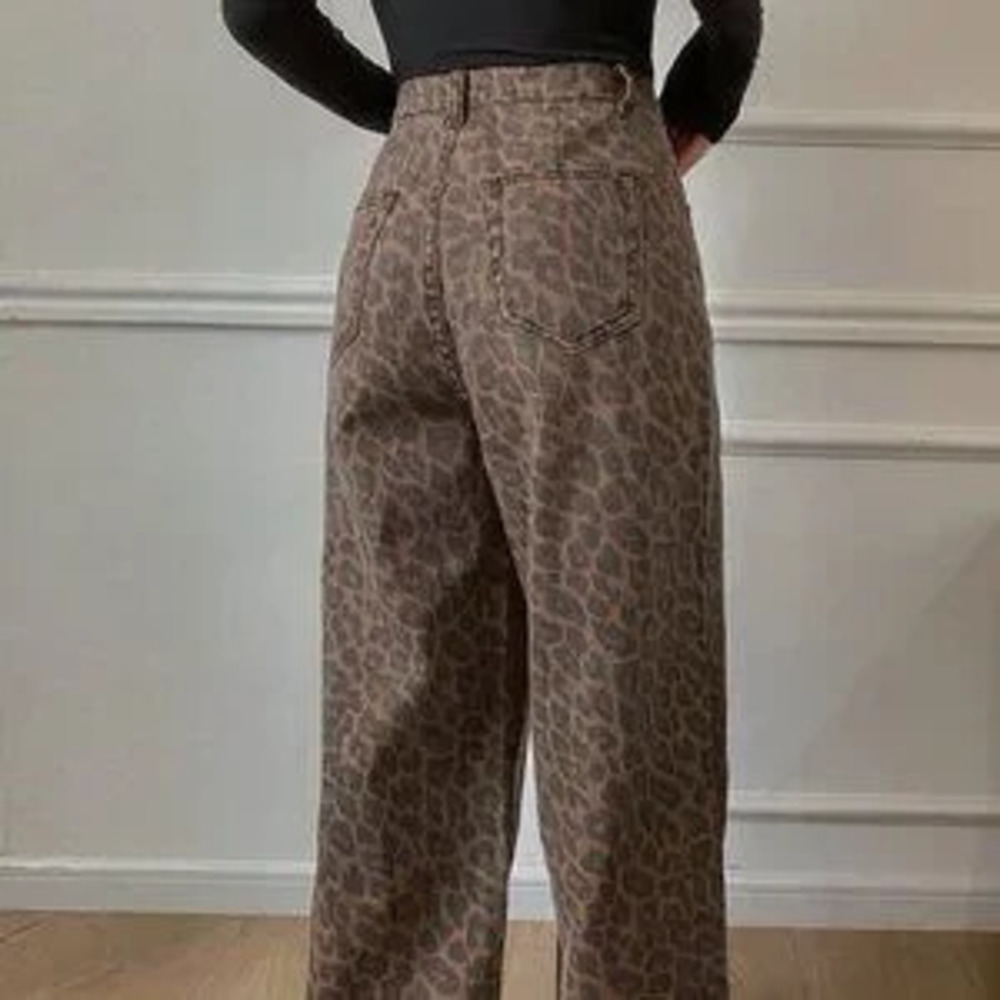 Coffee Brown Casual Women's Loose Leopard Print Cotton Pants - Picture 2 of 9
